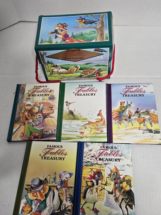 Tormont Other - Famous Fables Treasury Boxed Set | 30 Classic Stories | 5 Hardcover Books |